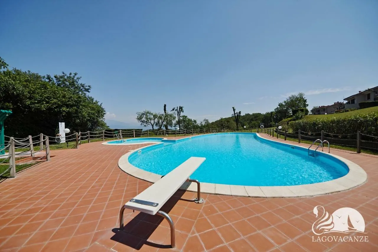 Vista Lago location